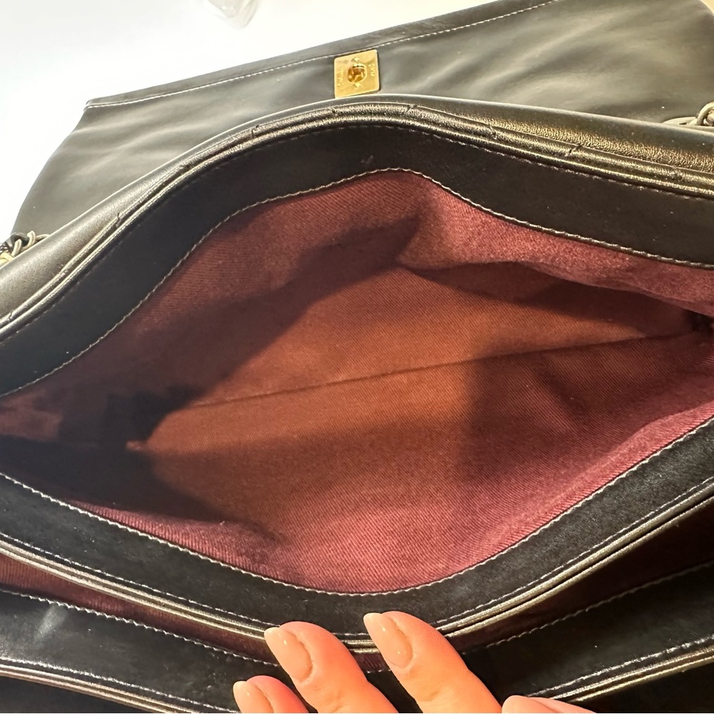 Chanel medium size lamb skin bag 12x7. - Picture 6 of 15